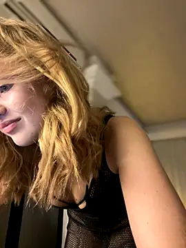 Emaline Fane online show from 28, 10, 2025