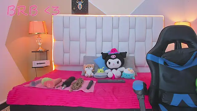 Snapshot of MilkWhore1 chatting on 10, 9, 2025 MilkWhore1 online show from 10, 9, 2025