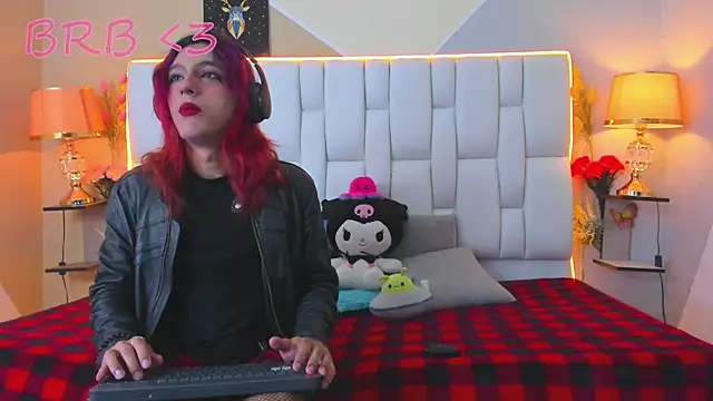 Snapshot of MilkWhore1 chatting on 15, 9, 2025 MilkWhore1 online show from 15, 9, 2025