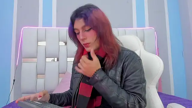 Snapshot of MilkWhore1 chatting on 4, 11, 2025 MilkWhore1 online show from 4, 11, 2025