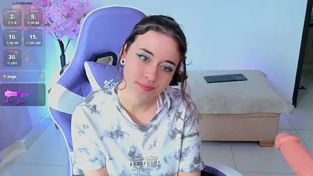 Mia wee online show from 9, 5, 2026