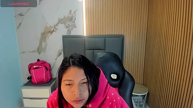 Isisleroy1 online show from 7, 3, 2026