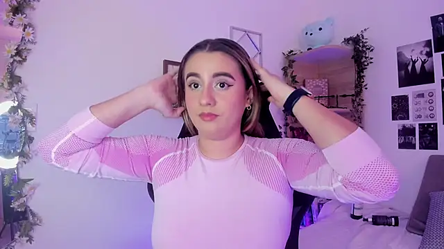 Snapshot of Lana_Herondale chatting on 18, 9, 2025 Lana Herondale online show from 18, 9, 2025