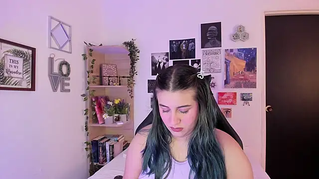 Snapshot of Lana_Herondale chatting on 5, 11, 2025 Lana Herondale online show from 5, 11, 2025