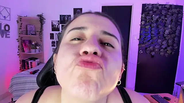 Snapshot of Lana_Herondale chatting on 30, 11, 2025 Lana Herondale online show from 30, 11, 2025