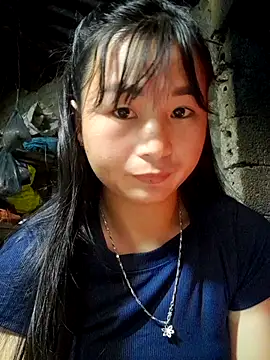 Snapshot of Sunyinn chatting on 12, 11, 2025 Sunyinn online show from 12, 11, 2025