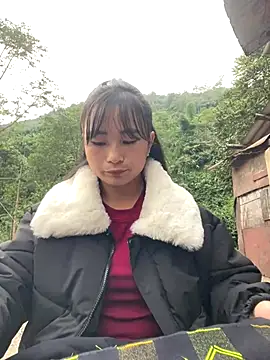 Snapshot of Sunyinn chatting on 22, 11, 2025 Sunyinn online show from 22, 11, 2025