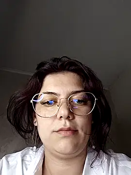 LadyNora online show from 17, 4, 2026