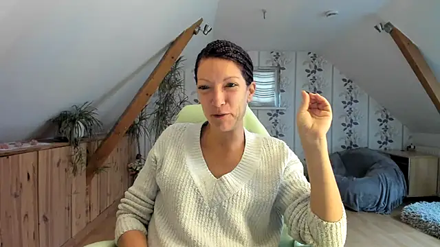 Snapshot of Axunamun chatting on 18, 11, 2025 Axunamun online show from 18, 11, 2025