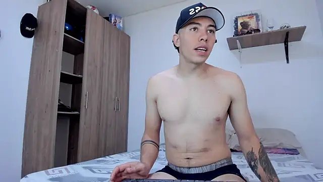 Snapshot of martin_and_samantha chatting on 16, 9, 2025 martin and samantha online show from 16, 9, 2025