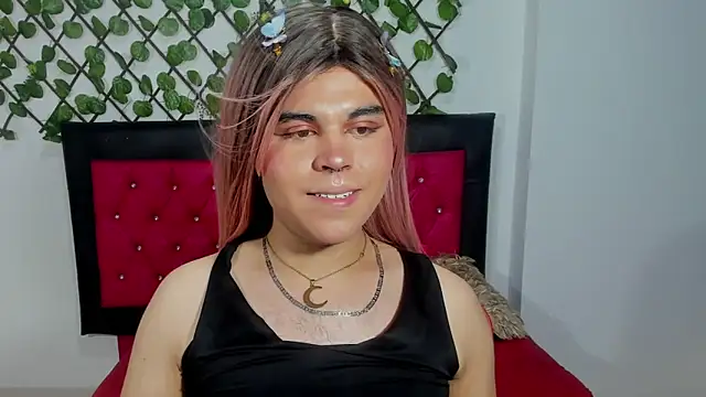 Lady Evelynn online show from 4, 10, 2025