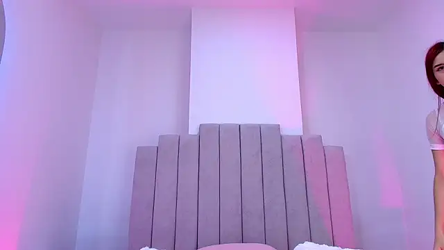 Snapshot of valecastro_ chatting on 19, 11, 2025 valecastro online show from 19, 11, 2025