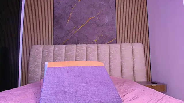 Snapshot of valecastro_ chatting on 3, 12, 2025 valecastro online show from 3, 12, 2025