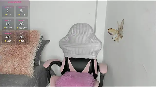 Snapshot of mari-ross chatting on 18, 7, 2026 mari-ross online show from 18, 7, 2026