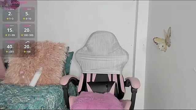 Snapshot of mari-ross chatting on 26, 7, 2026 mari-ross online show from 26, 7, 2026