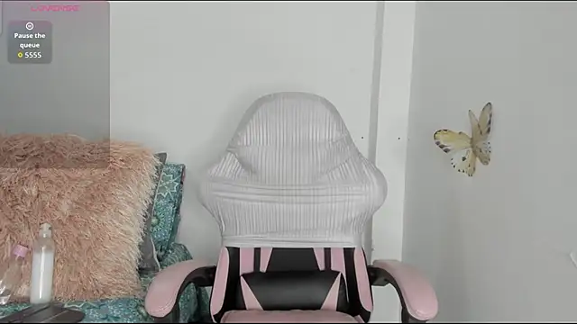 Snapshot of mari-ross chatting on 30, 7, 2026 mari-ross online show from 30, 7, 2026