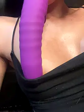 Snapshot of sunset24 chatting on 5, 10, 2025 sunset24 online show from 5, 10, 2025