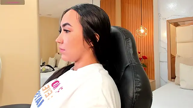 julieta rosee online show from 25, 11, 2025