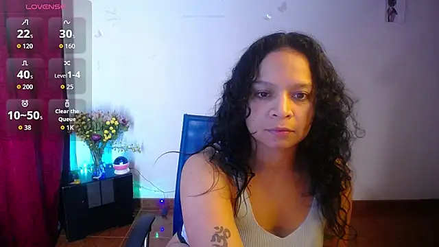 Snapshot of Sara_cute92 chatting on 21, 10, 2025 Sara cute92 online show from 21, 10, 2025