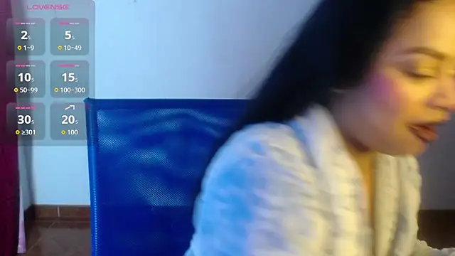 Snapshot of Sara_cute92 chatting on 31, 10, 2025 Sara cute92 online show from 31, 10, 2025