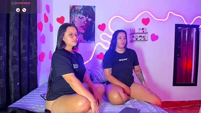 Dilan and Mia online show from 3, 3, 2026