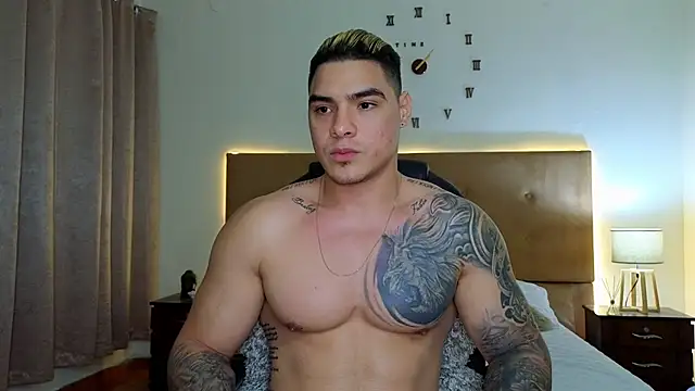 Snapshot of Steven_Velez chatting on 24, 10, 2025 Steven Velez online show from 24, 10, 2025