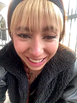 Sallem Pink online show from 8, 1, 2026