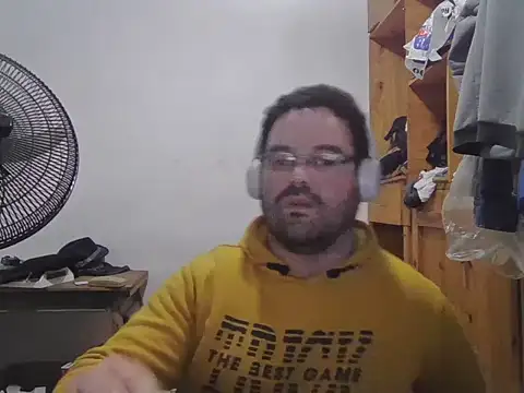 Snapshot of condorito222 chatting on 8, 6, 2026 condorito222 online show from 8, 6, 2026