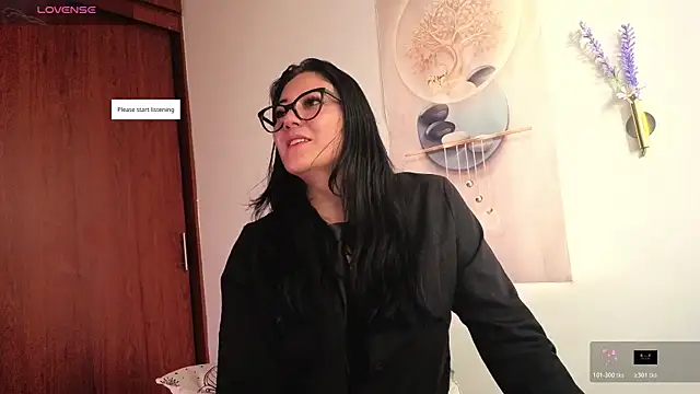 Snapshot of karla_valk1 chatting on 5, 8, 2026 karla valk1 online show from 5, 8, 2026