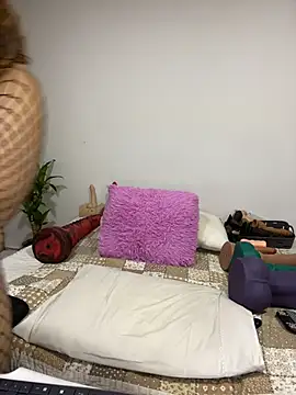 charlloteevans X online show from 12, 3, 2026