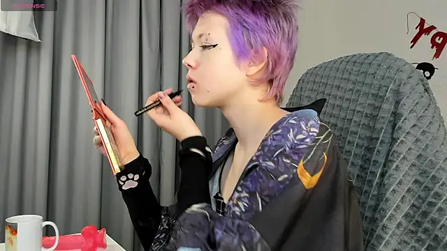 Snapshot of CarolineRichter chatting on 2, 11, 2025 CarolineRichter online show from 2, 11, 2025