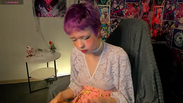 Snapshot of CarolineRichter chatting on 3, 11, 2025 CarolineRichter online show from 3, 11, 2025