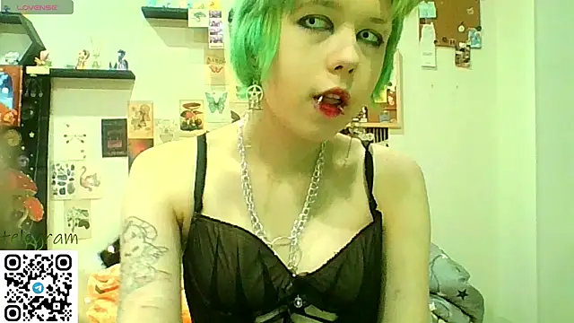 Snapshot of CarolineRichter chatting on 9, 2, 2026 CarolineRichter online show from 9, 2, 2026