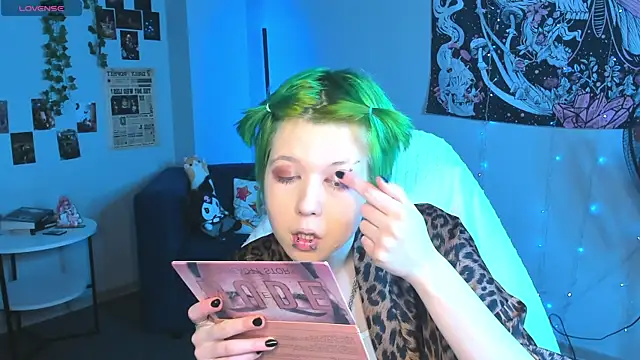 Snapshot of CarolineRichter chatting on 3, 3, 2026 CarolineRichter online show from 3, 3, 2026