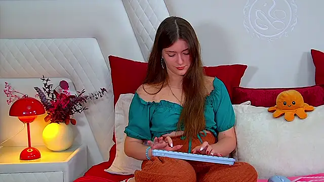 Snapshot of JessicaJewells chatting on 12, 9, 2025 JessicaJewells online show from 12, 9, 2025