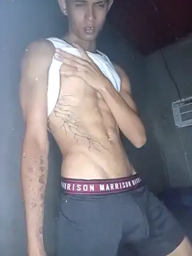 Snapshot of God_Eros_23cm chatting on 23, 10, 2025 God Eros 23cm online show from 23, 10, 2025