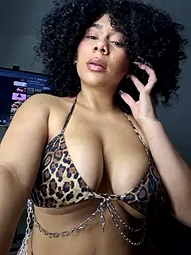 Snapshot of Yerystar chatting on 26, 10, 2025 Yerystar online show from 26, 10, 2025