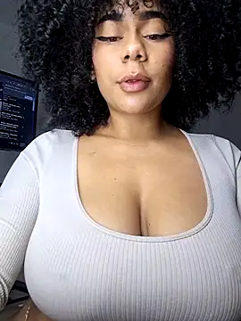 Snapshot of Yerystar chatting on 27, 10, 2025 Yerystar online show from 27, 10, 2025