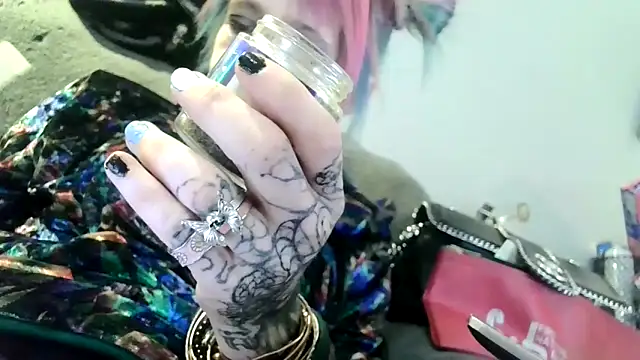 Evieskyyxh online show from 25, 11, 2025