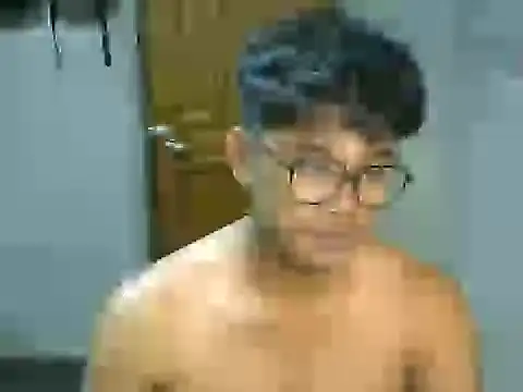 Snapshot of julz_always_horny chatting on 4, 7, 2026 julz always horny online show from 4, 7, 2026