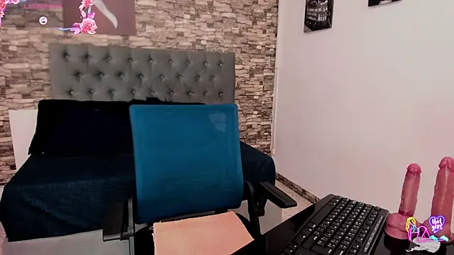 Snapshot of Nyx_Moon chatting on 20, 6, 2026 Nyx Moon online show from 20, 6, 2026