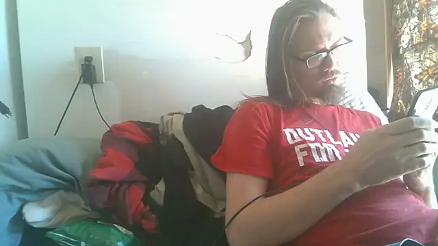 Snapshot of dandonn chatting on 17, 4, 2026 dandonn online show from 17, 4, 2026