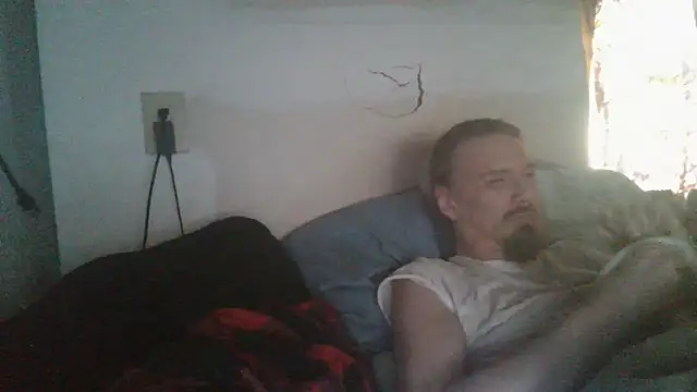 Snapshot of dandonn chatting on 25, 4, 2026 dandonn online show from 25, 4, 2026