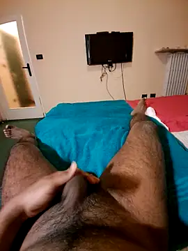 Snapshot of Stud_s chatting on 20, 12, 2025 Stud s online show from 20, 12, 2025