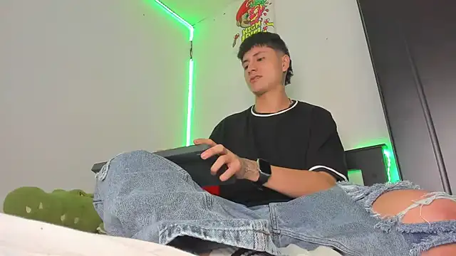 Mateo Escobar online show from 10, 1, 2026