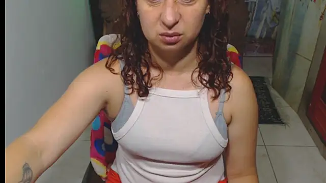 Milf Valeria online show from 27, 11, 2025