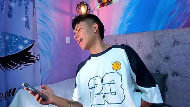 Snapshot of MaxiWildd chatting on 13, 2, 2026 MaxiWildd online show from 13, 2, 2026