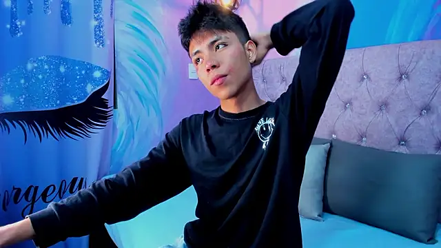 MaxiWildd online show from 11, 3, 2026