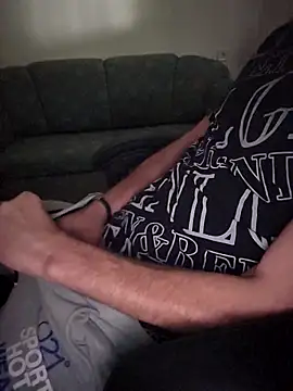 Snapshot of G-boy40 chatting on 6, 10, 2025 G-boy40 online show from 6, 10, 2025