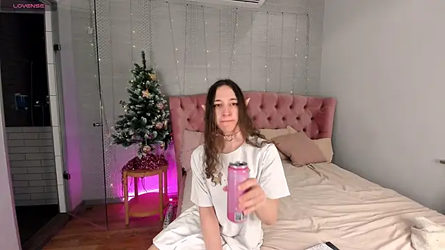 Snapshot of SilverMuse chatting on 11, 1, 2026 SilverMuse online show from 11, 1, 2026